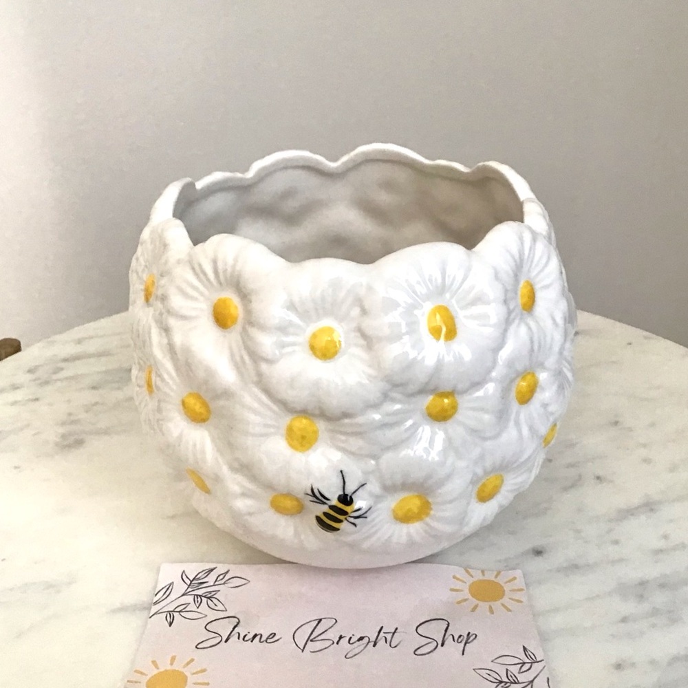 Anthropologie Flower Pot Vase Planter Handpainted Stoneware Daisy New With Tag - Picture 2 of 7